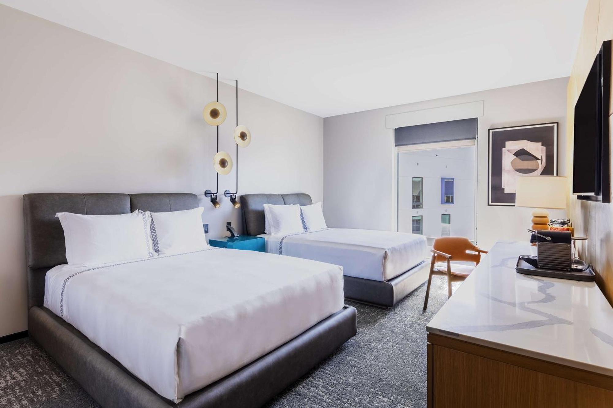 The Shay, A Destination By Hyatt Hotel Los Angeles Exterior photo