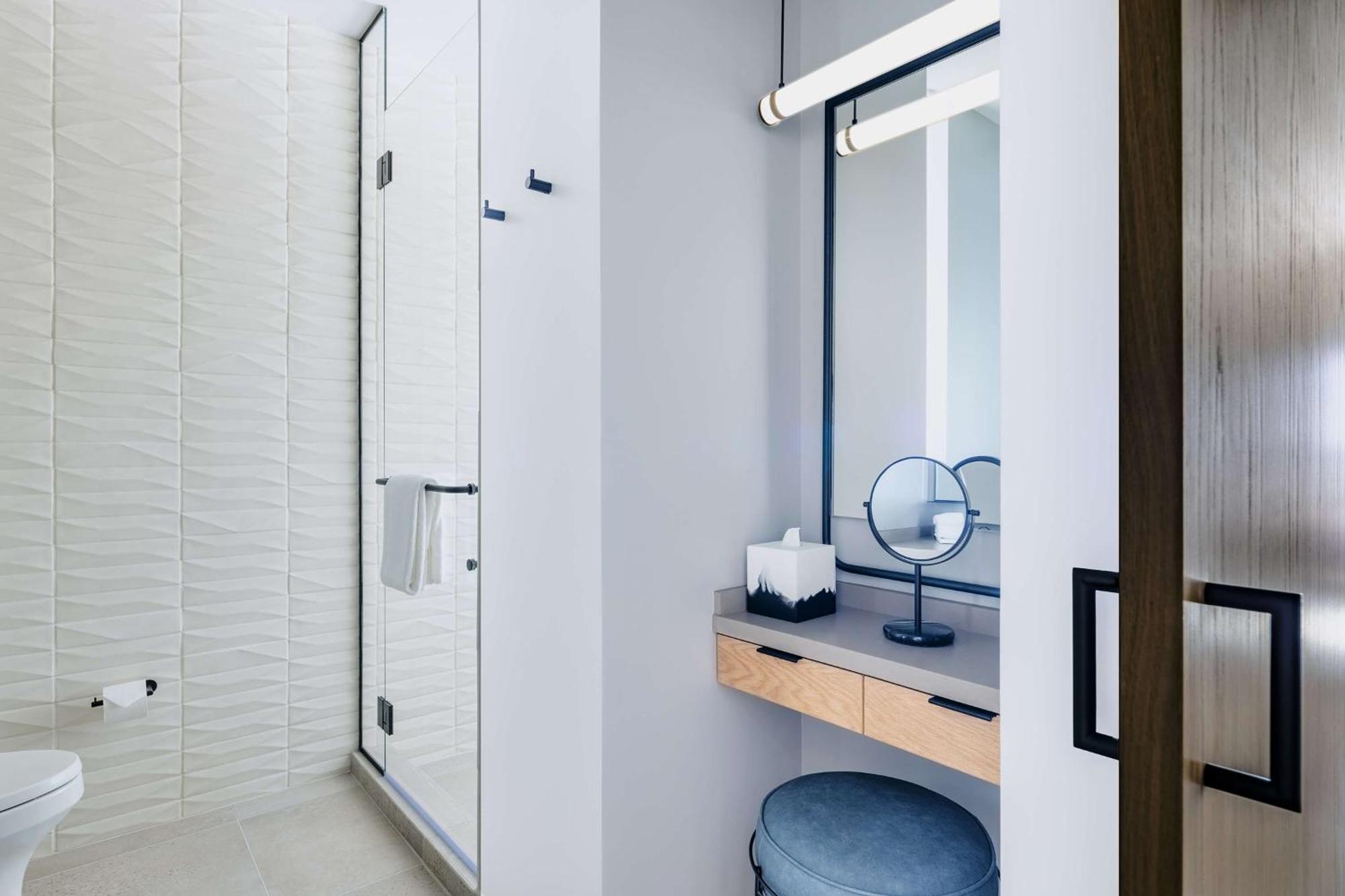 The Shay, A Destination By Hyatt Hotel Los Angeles Exterior photo