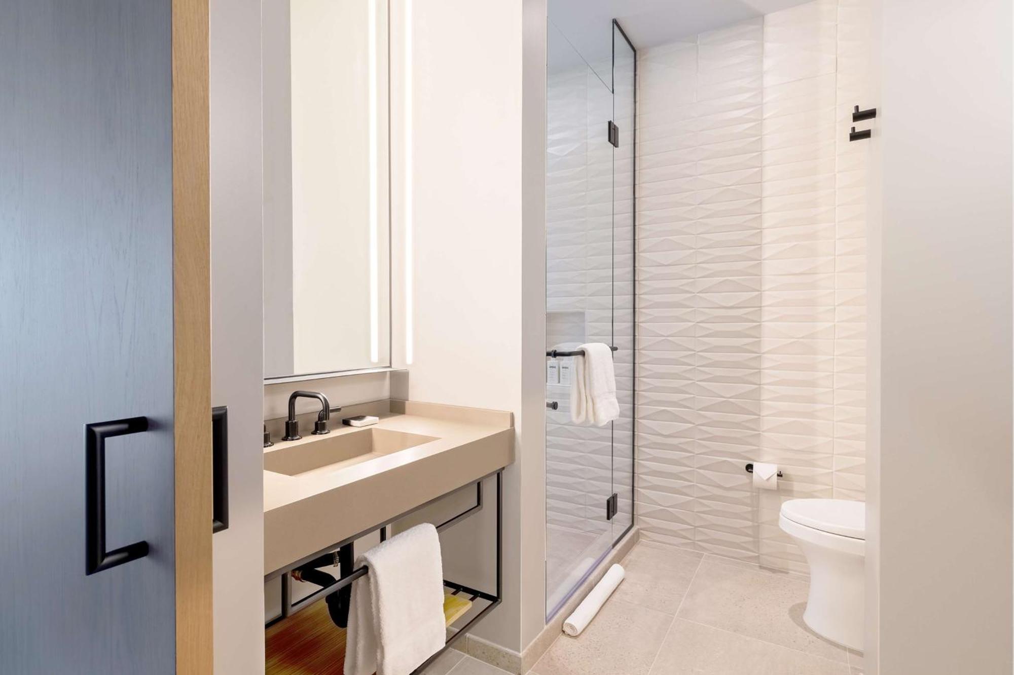 The Shay, A Destination By Hyatt Hotel Los Angeles Exterior photo